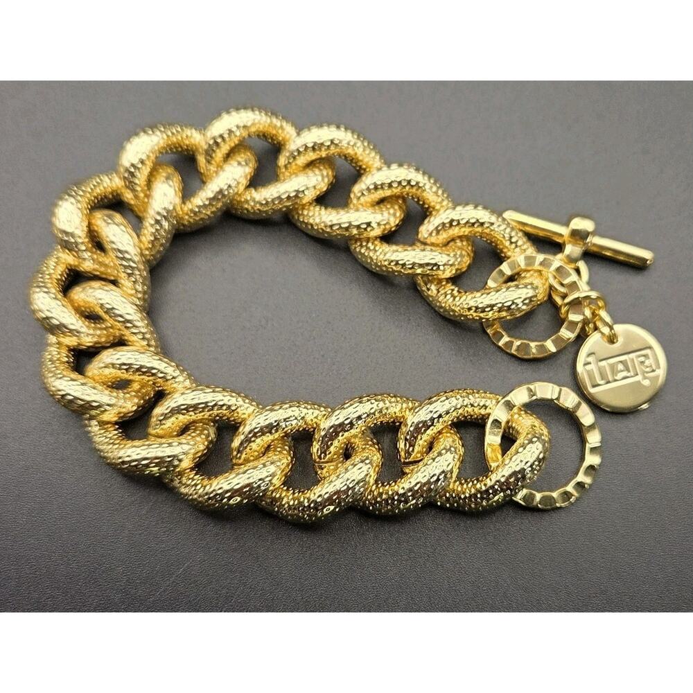 1AR by UnoAerre Gold Tone Classic Link Bracelet 8" Toggle Closure Signed